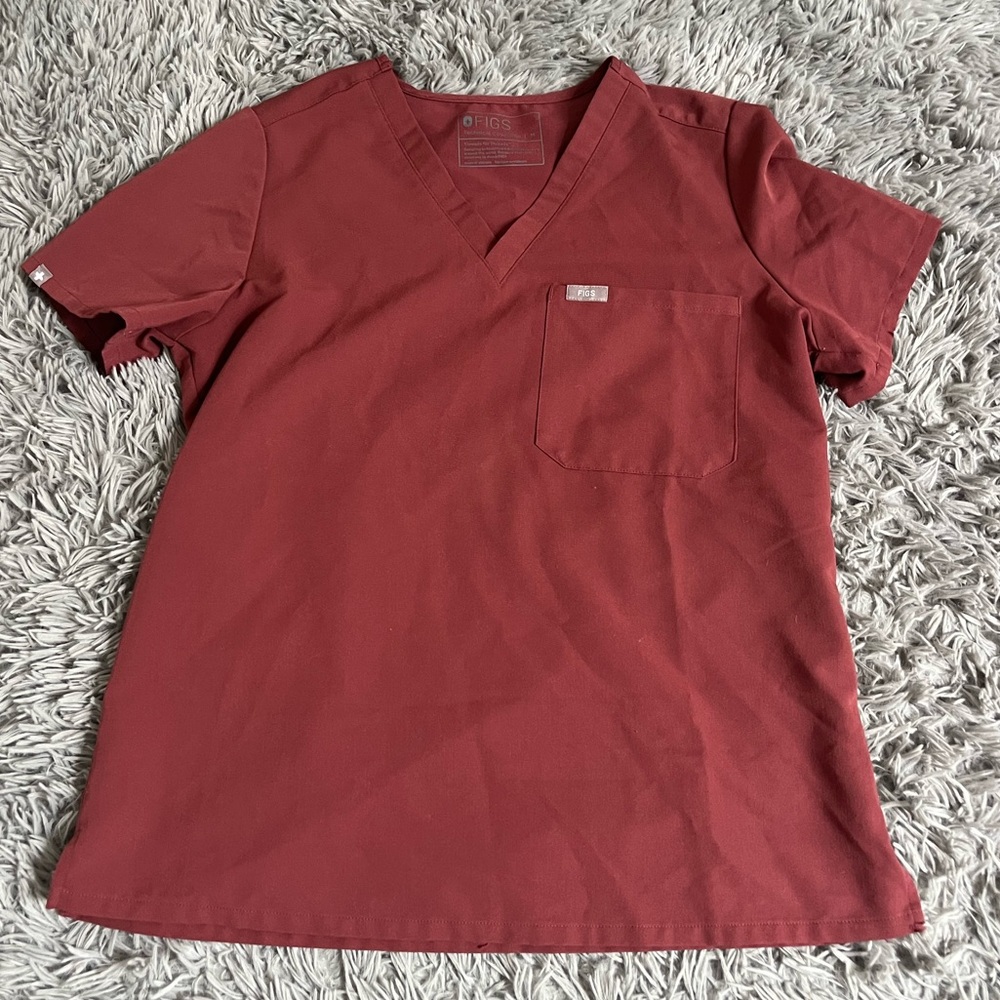 Figs scrub top